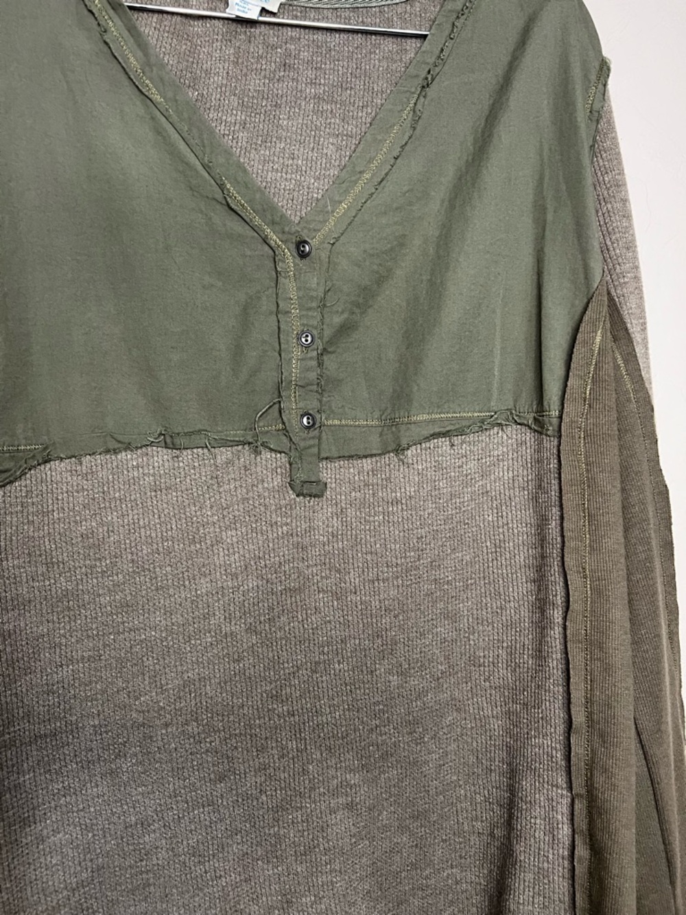 Sundance Green Waffle Knit Colorblock Thumbholes Boho Top - Picture 4 of 8